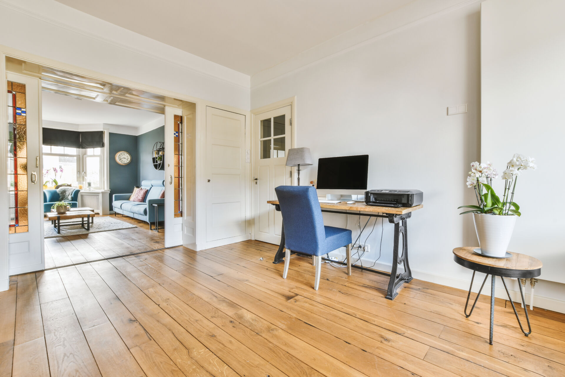 Ashford Lettings - Comfortable living room interior in Ashford, Kent