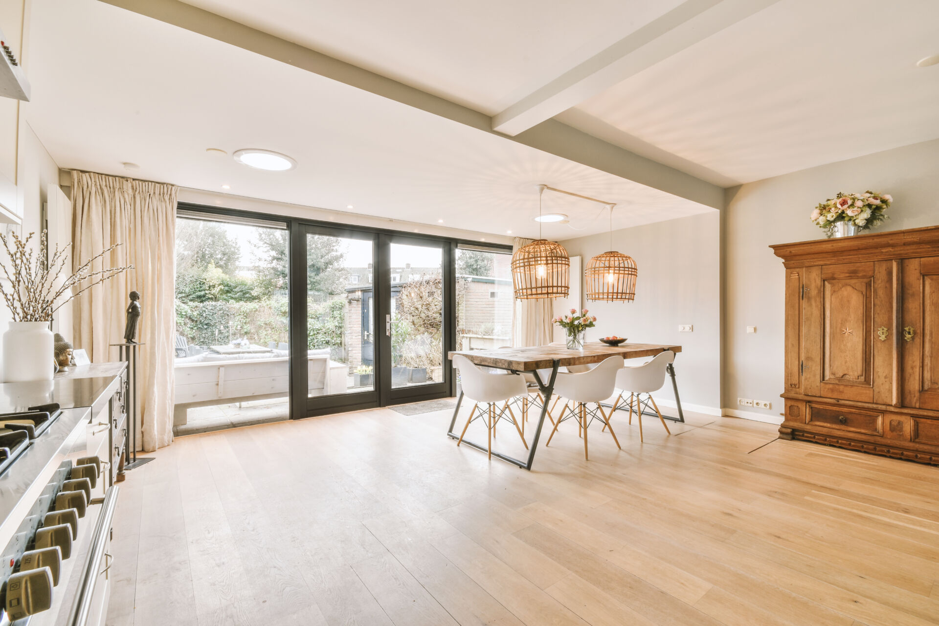 Ashford Lettings - Beautiful interior of contemporary house for rent in Ashford, Kent